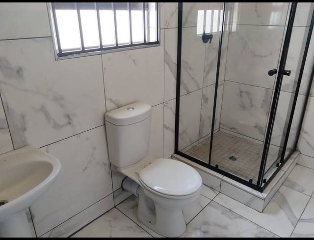 3 BEDROOM HOUSE FOR SALE IN VANDERBIJLPARK CE 3